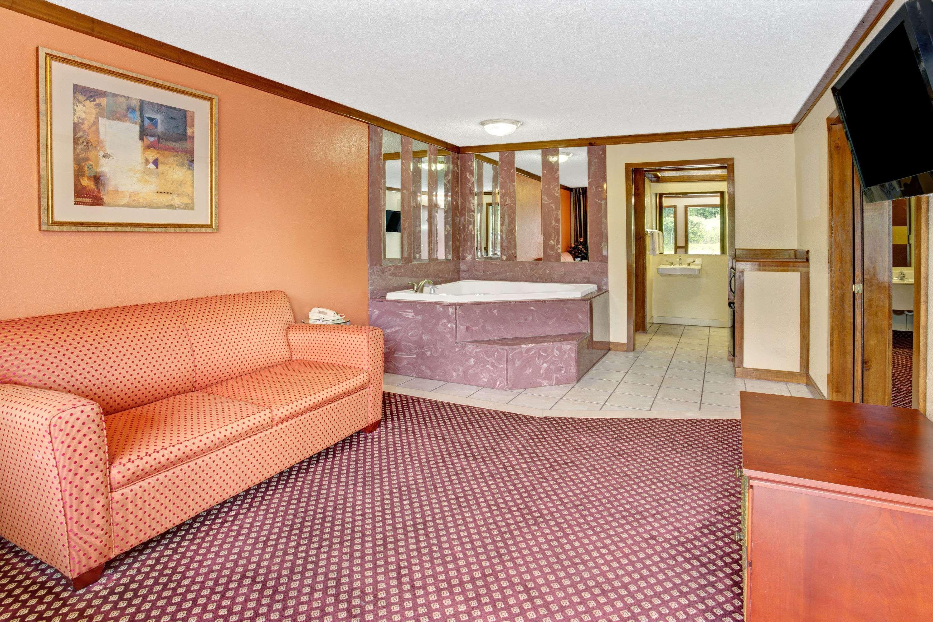 Travelodge By Wyndham Sellersburg Luaran gambar